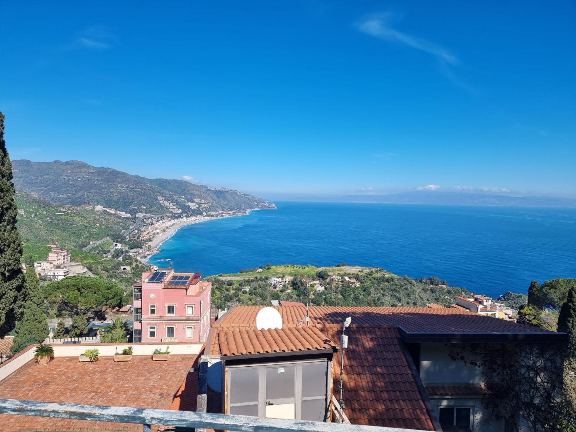 Borgo Di Taormina Apartments By Holiday World Gaggi Zewnętrze zdjęcie